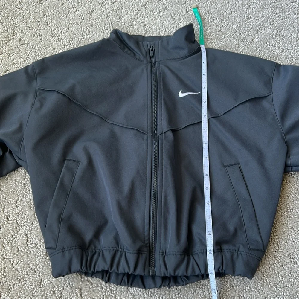 Nike Lightweight Oversized Jacket Black Zip Youth Coat Sportswear Girls SZ S NWT